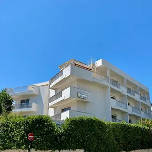 Carlton - Renovee Avec Piscine Lägenhetshotell